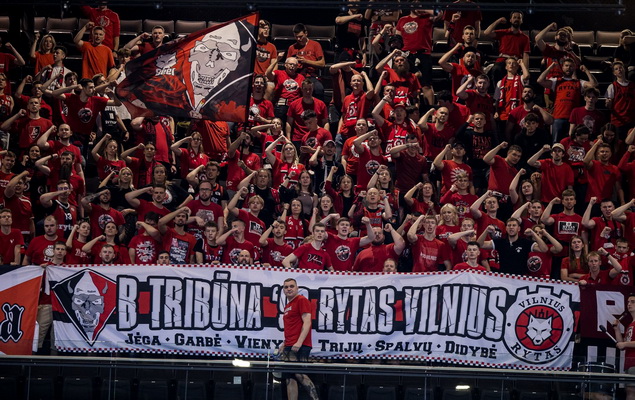 „B Tribūna“: „Po rungtynių ir toliau traukiame dainas, nes žinom, kad galim“
